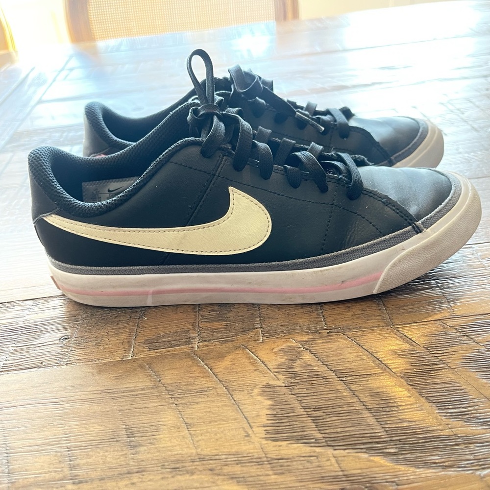 Nike Court Legacy SE Casual Shoes in Black/Black Size 5.5| Leather